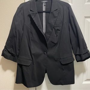 Black 3 qtr sleeve jacket